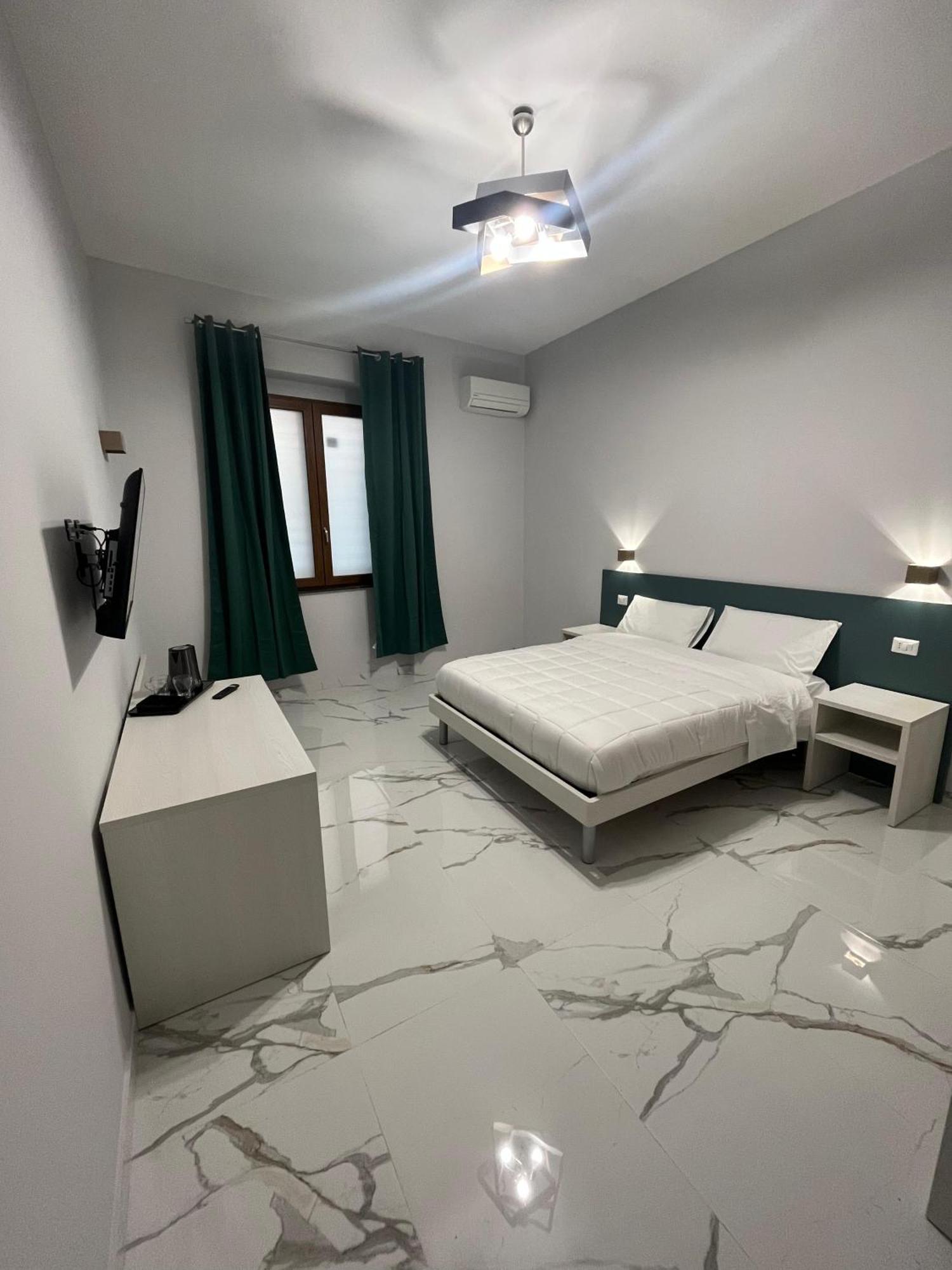 B&B Cadifra Portapiccola Наполи Екстериор снимка