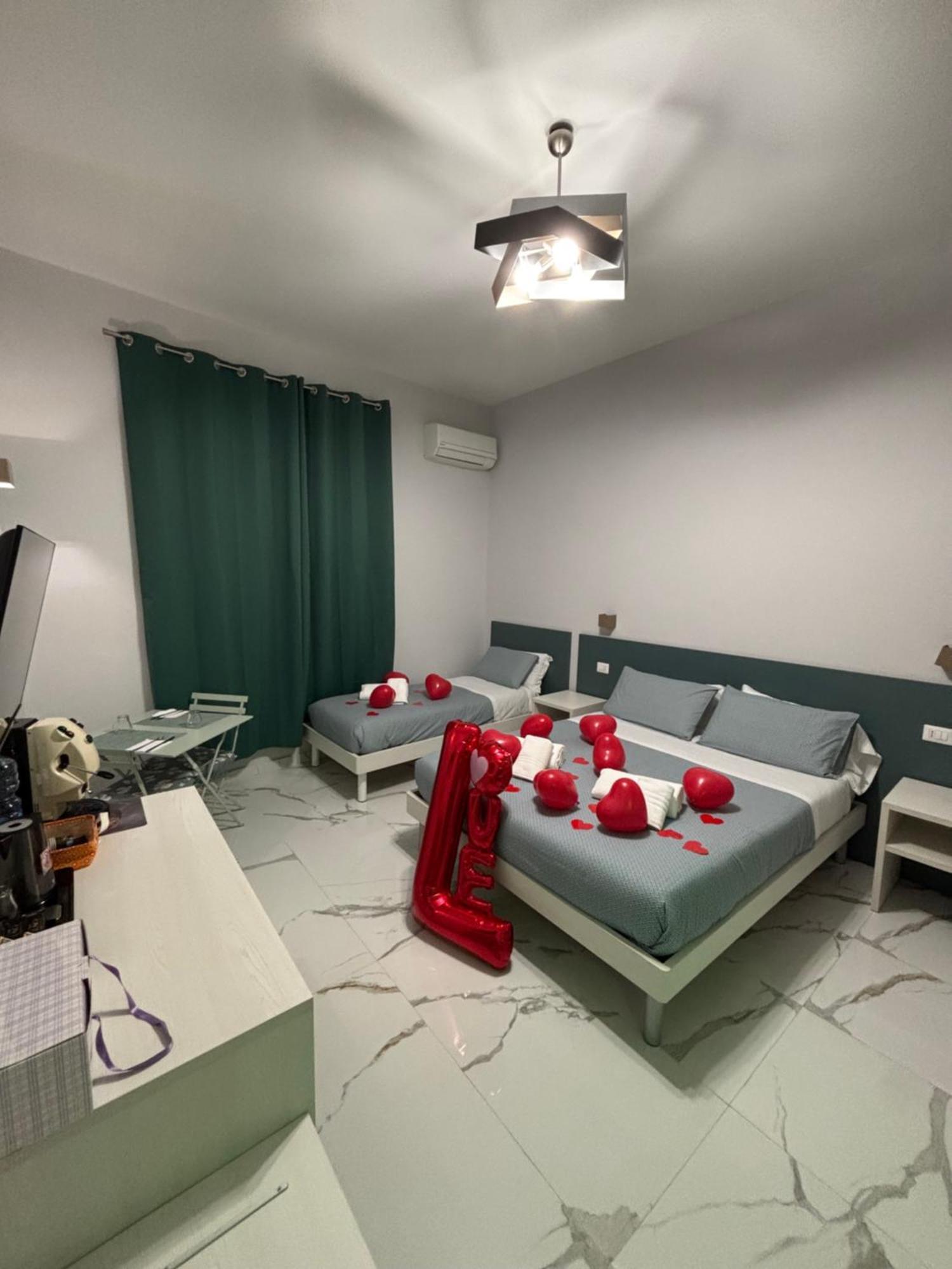 B&B Cadifra Portapiccola Наполи Екстериор снимка
